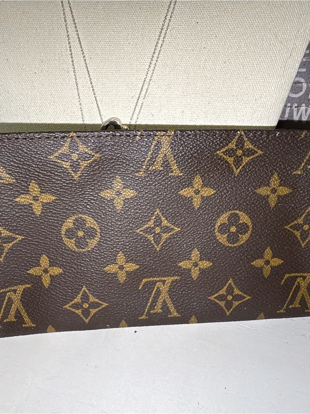 Authenticated Louis Vuitton bucket GM accessory pouch great condition